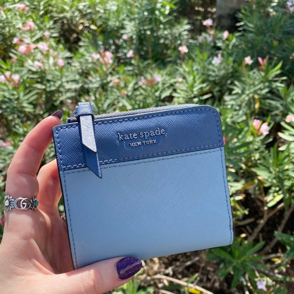 Kate Spade Light Blue & Navy Two Toned Safiano Leather Compact Wallet - Picture 10 of 14